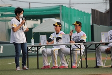 ホークス選手による交流の写真3