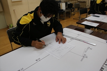 学校を訪問する選手の写真6