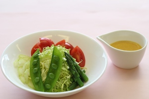 春野菜サラダ（4月）.jpg