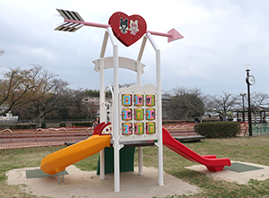 子どもたちが考えたデザインが反映された遊具の写真2 子どもたちが考えたデザインが反映された遊具の写真2