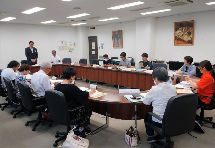 男女共同参画審議会
