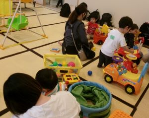 おもちゃ遊び おもちゃ遊び