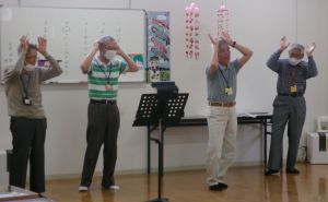 男性スタッフによる手遊び 男性スタッフによる手遊び