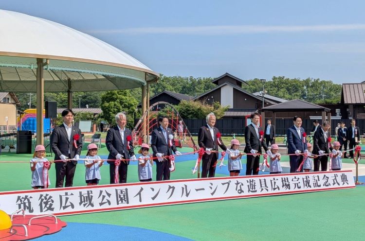 インクルーシブな遊具広場 インクルーシブな遊具広場